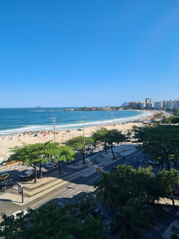 Frente Mar Copacabana Avenida Atlantica Rio de Janeiro Exterior photo